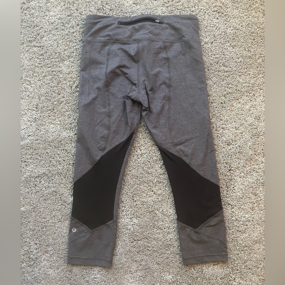 Lululemon Heathered Gray Black Pace Rival Cropped Leggings Womens Size 8 - Picture 4 of 10